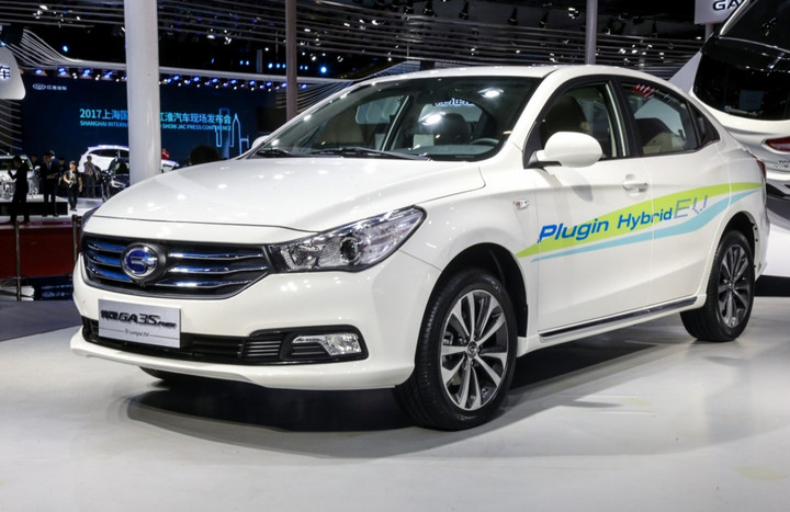 广汽传祺四款新能源车闪耀上海车展 GA3S PH