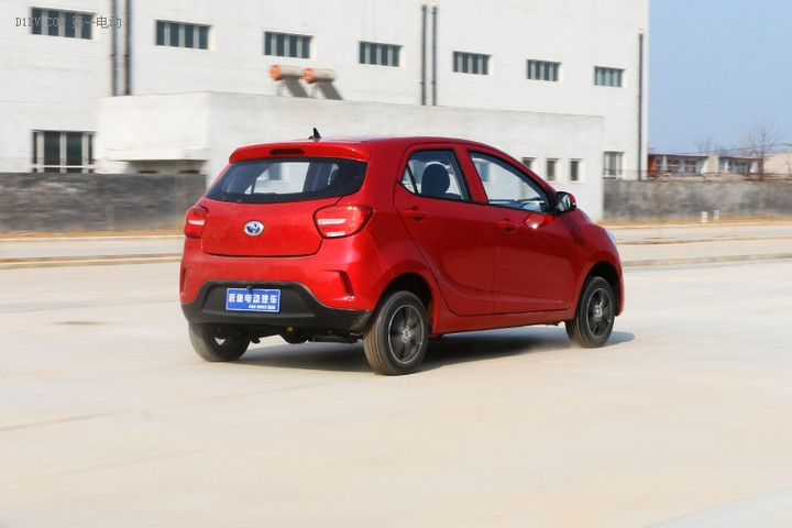 小巧空间大 跃迪YD360试驾体验 - 第一电动网