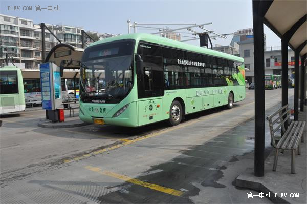 青年汽车集团与香港九龙巴士纯电动公交车签约