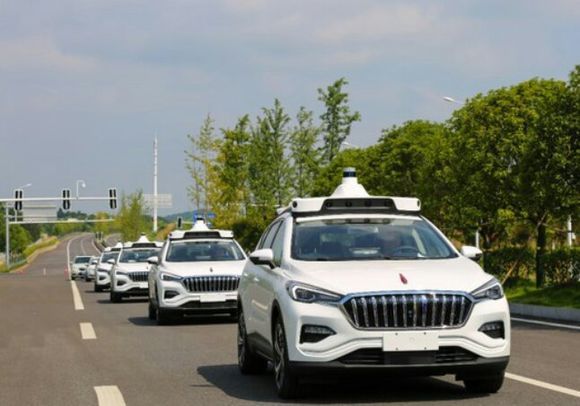 百度与一汽红旗联手推送国内首批量产l4级robotaxi或将开启小规模运营