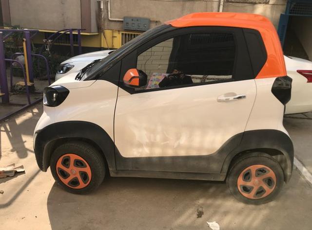 低调务实的代步车,3.98万开走,开1公里花6分钱,大街小巷都能开