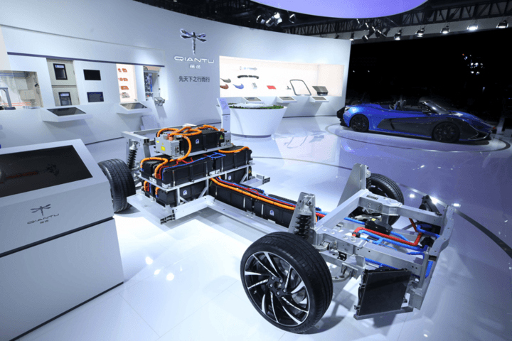 前途汽车明年6月量产K50电动超跑，轻量化技术工艺首度公开