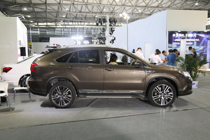 2017未来汽车展:比亚迪唐100\/秦100\/宋DM 登