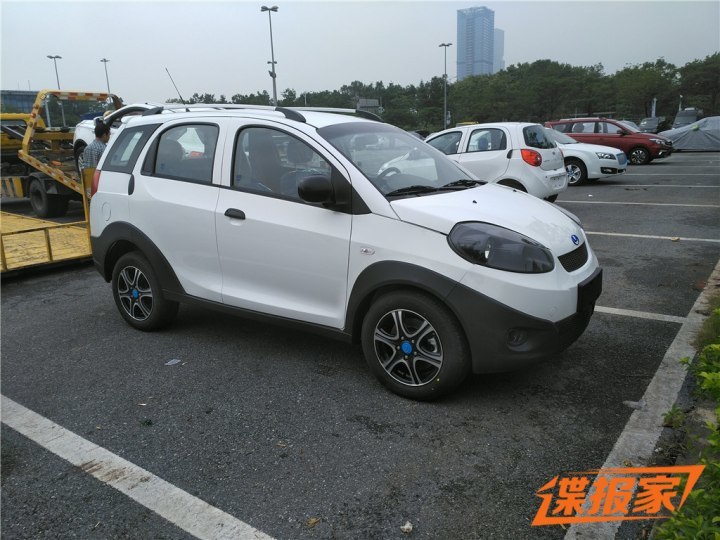 2017广州车展探馆:华泰XEV180实车 - 第一电动网