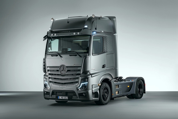 戴姆勒再次线上发布,展示梅赛德斯-奔驰卡车创新技术与产品
