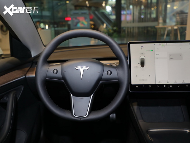 富有诚意的改款实拍新款特斯拉model3