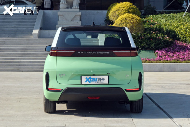 这才是网约车完全体?比亚迪d1实拍解析 - 第一电动网