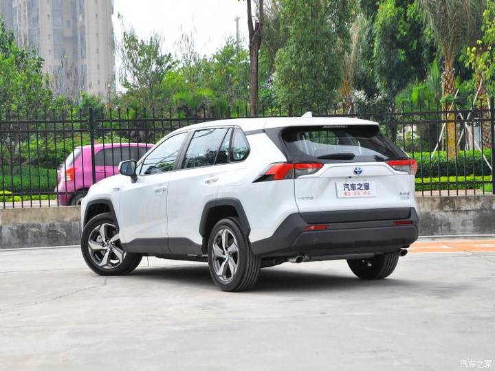 一汽丰田 rav4荣放双擎e  2021款 2.5l 两驱精英pro