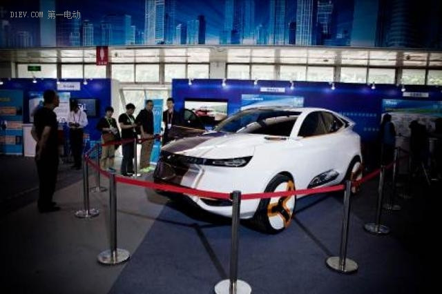 奇點汽車亮相科博會 智車優(yōu)行詮釋開放造車新理念