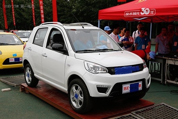 追蹤報(bào)道 | 全國小型電動(dòng)車測(cè)試大賽進(jìn)入復(fù)賽階段