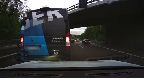 EV晨報(bào) | 滄州車主質(zhì)疑新能源補(bǔ)貼被挪用;新款北汽EV160上市;比亞迪新能源汽車項(xiàng)目落戶奉化