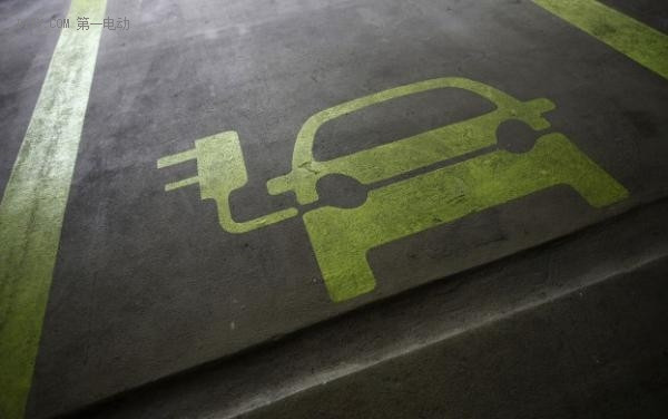 電動汽車品牌