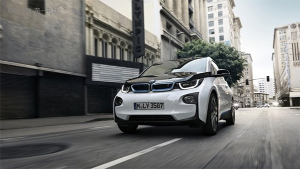 Почему время зарядки увеличивается: BMW i3 2017 года выпущен за рубежом