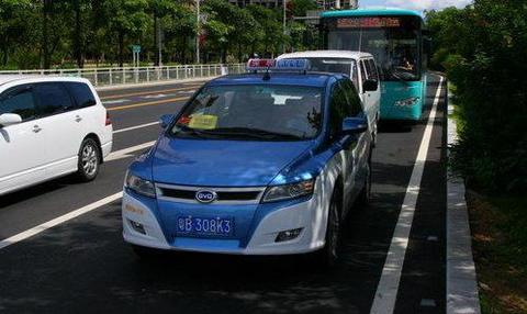 E6出租车