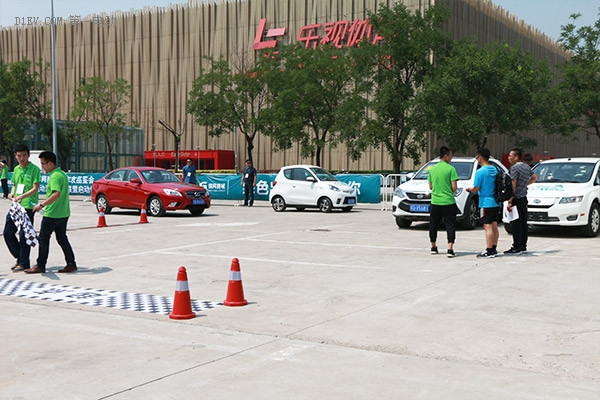 國網商城EV車友品鑒會暨電動汽車網銷聯盟啟動儀式在京舉行