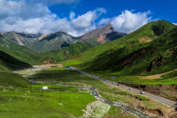 啟辰晨風(fēng)實(shí)力出戰(zhàn)環(huán)湖賽 加速性能為強(qiáng)項(xiàng)