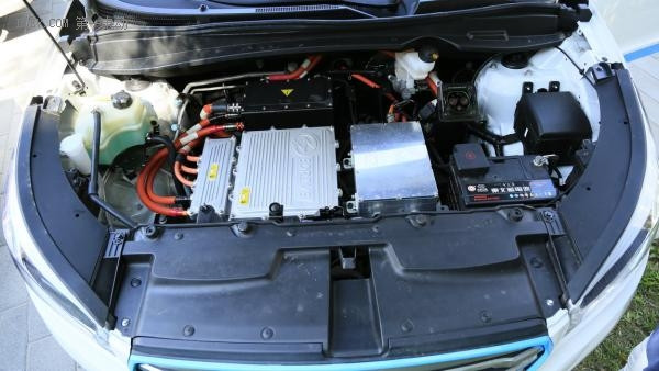 華泰純電動SUV車型XEV260上市，北京補(bǔ)貼后13.98-16.28萬元