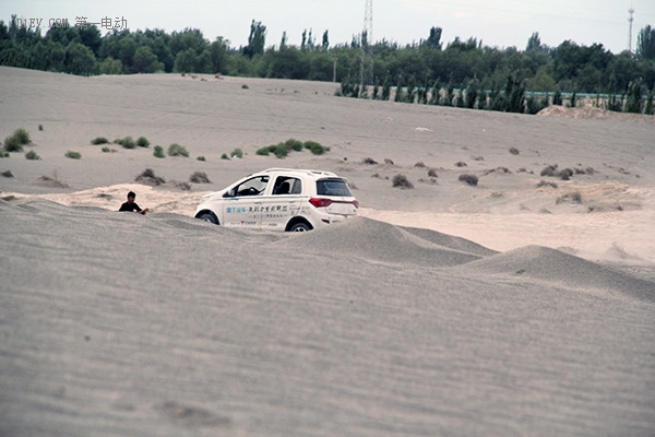 雷丁S50万里丝绸之路：穿越“死亡之海” 挑战中国最大沙漠 