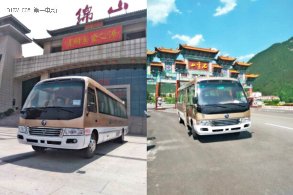 磨劍十年露崢嶸，登頂五岳似等閑