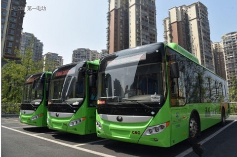 再增15辆新能源空调公交车 泸州推广总量超过100辆