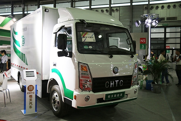 新能源汽車上海交易展中國恒天新楚風(fēng)展臺
