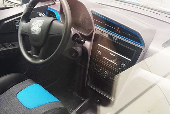 晨報 | 衡水回應新出租車須用電動車;北京城市副中心打造2公里充電圈;北汽新能源C10內飾曝光