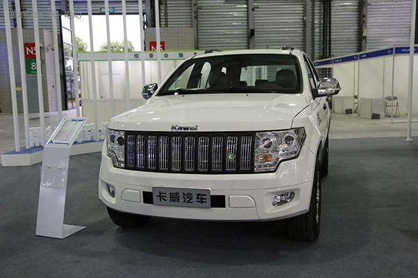綜合工況續(xù)航達到250KM的卡威EV1車型