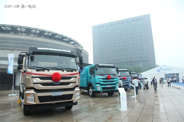 比亚迪全球首发26款全系纯电动环卫车 北京环卫车全面走向零排放