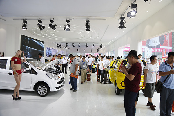 易咖攜全系車型高調(diào)亮相濟(jì)南展 四款智能純電動(dòng)微車全盤點(diǎn)