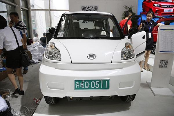 宏瑞携三款纯电动微型车亮相济南展 战略车型X1国内首发