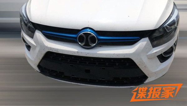 再曝北汽EX260清晰諜照 續(xù)航增至260km外觀略有變化