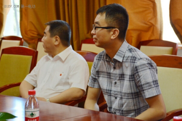 知豆純電動(dòng)汽車與北京公交駕校達(dá)成戰(zhàn)略合作