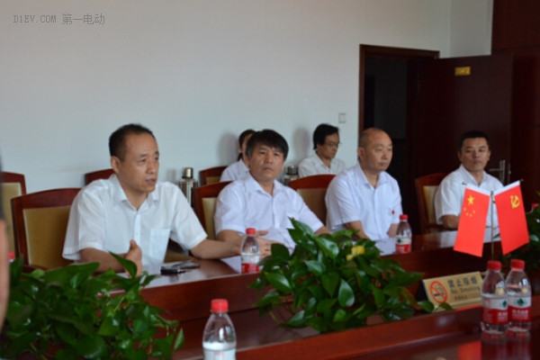 知豆純電動(dòng)汽車與北京公交駕校達(dá)成戰(zhàn)略合作