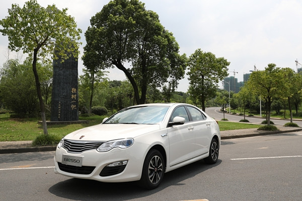 一舉超越帕薩特，上汽榮威e950成上海B級車“銷量王”