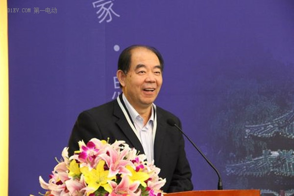 投建年產(chǎn)30萬套電動汽車動力總承項目 多氟多要穩(wěn)扎穩(wěn)打造車