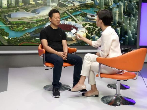 賈躍亭：樂視樣車美國下線 變革傳統(tǒng)汽車產(chǎn)業(yè)是時(shí)代需要
