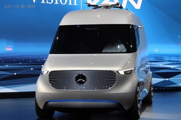 各种黑科技集于一身 奔驰发布Vision Van电动物流概念车