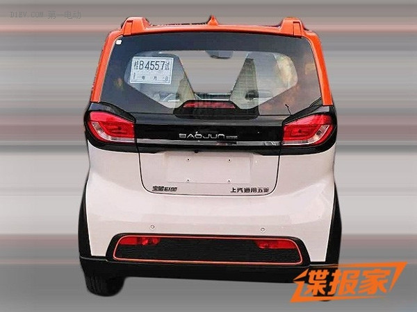 內(nèi)外細(xì)節(jié)調(diào)整 寶駿E100最新實(shí)車圖曝光