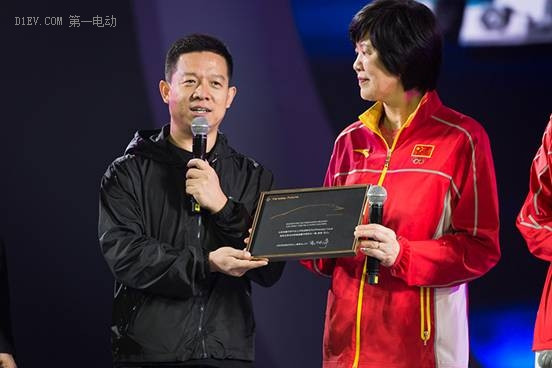 路試曝光上市臨近！FF首款量產(chǎn)車價格將超百萬