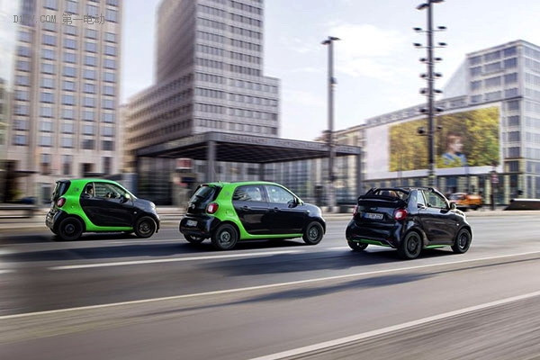 smart将推三款电动车 巴黎车展正式亮相