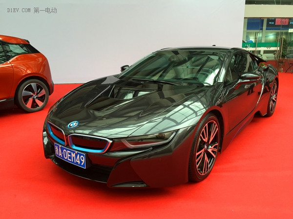 第六屆杭州新能源汽車產(chǎn)業(yè)展開幕 十大品牌新能源車型精彩亮相