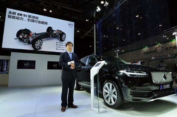“最安全的電氣化領(lǐng)袖”沃爾沃?jǐn)y兩款重磅插混車(chē)型亮相成果展