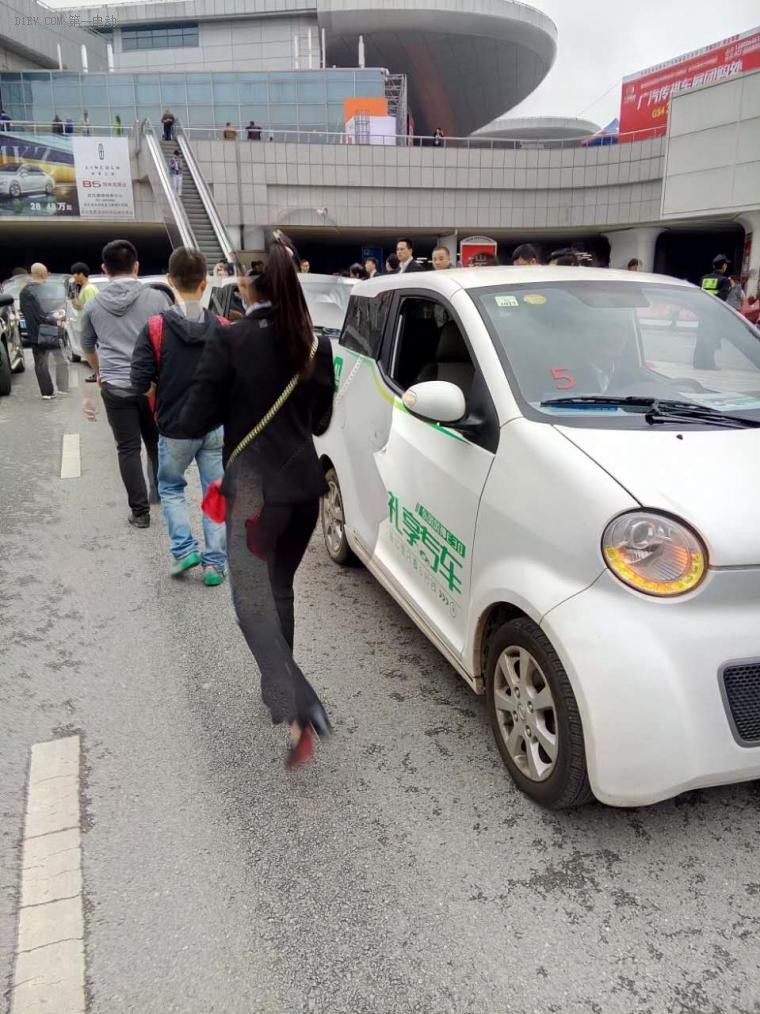 幸好看到了这条消息，逛完武汉国际车展免费回家全靠它了！