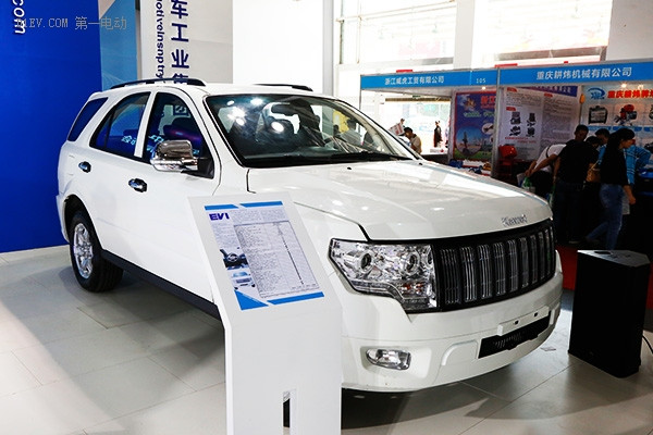 卡威汽車攜警用純電動(dòng)SUV等5款車型驚艷亮相長(zhǎng)沙車展