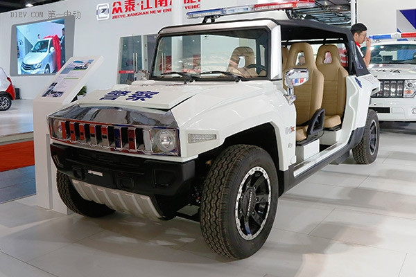 卡威汽車攜警用純電動(dòng)SUV等5款車型驚艷亮相長(zhǎng)沙車展