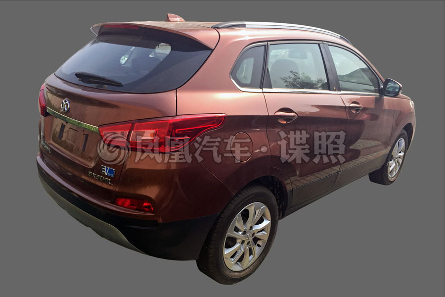 北汽新能源EX300L車型諜照 最大續(xù)航里程300km