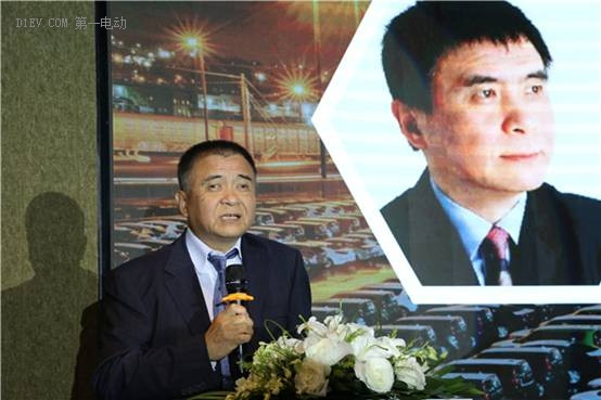 暢租無憂！上海迅羽新能源與北汽新能源和國(guó)家電網(wǎng)簽署戰(zhàn)略合作協(xié)議