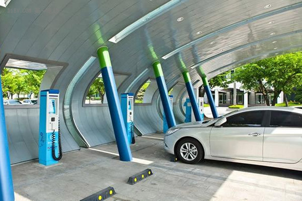 充電設(shè)施