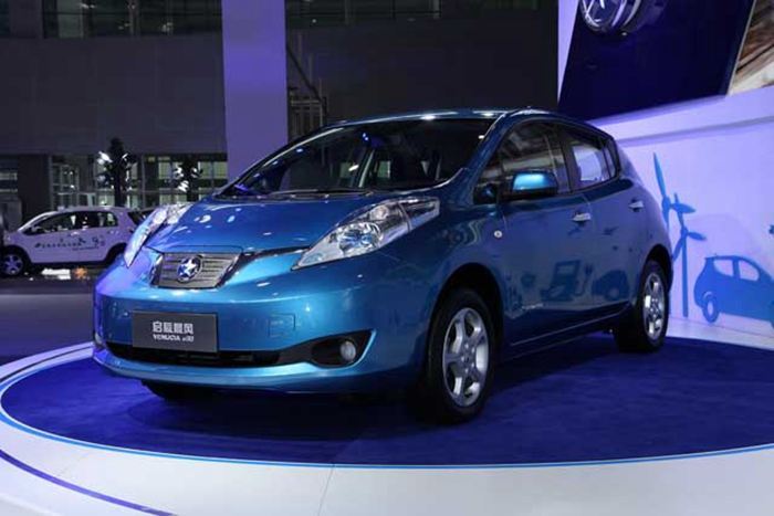 EV晨報(bào) | 中汽協(xié):新能源車補(bǔ)貼明年將調(diào)整;.工信部發(fā)鋰電池標(biāo)準(zhǔn)技術(shù)體系;2017款晨風(fēng)續(xù)航或達(dá)300km