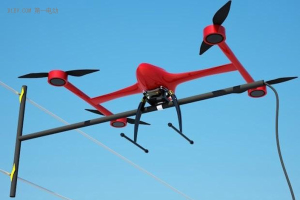 這個(gè)概念無人機(jī)能讓電動(dòng)汽車用路邊高壓線充電